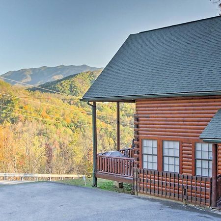 Expansive Gatlinburg Cabin Hot Tub, Deck And Grill! Bagian luar foto