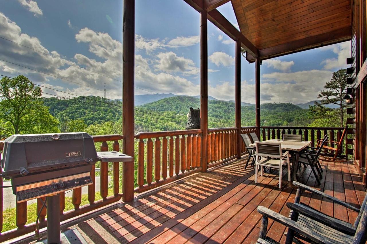 Expansive Gatlinburg Cabin Hot Tub, Deck And Grill! Bagian luar foto
