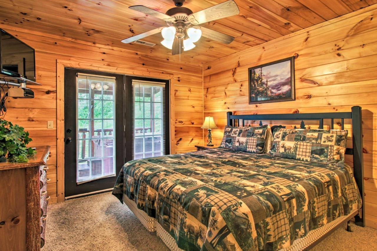 Expansive Gatlinburg Cabin Hot Tub, Deck And Grill! Bagian luar foto